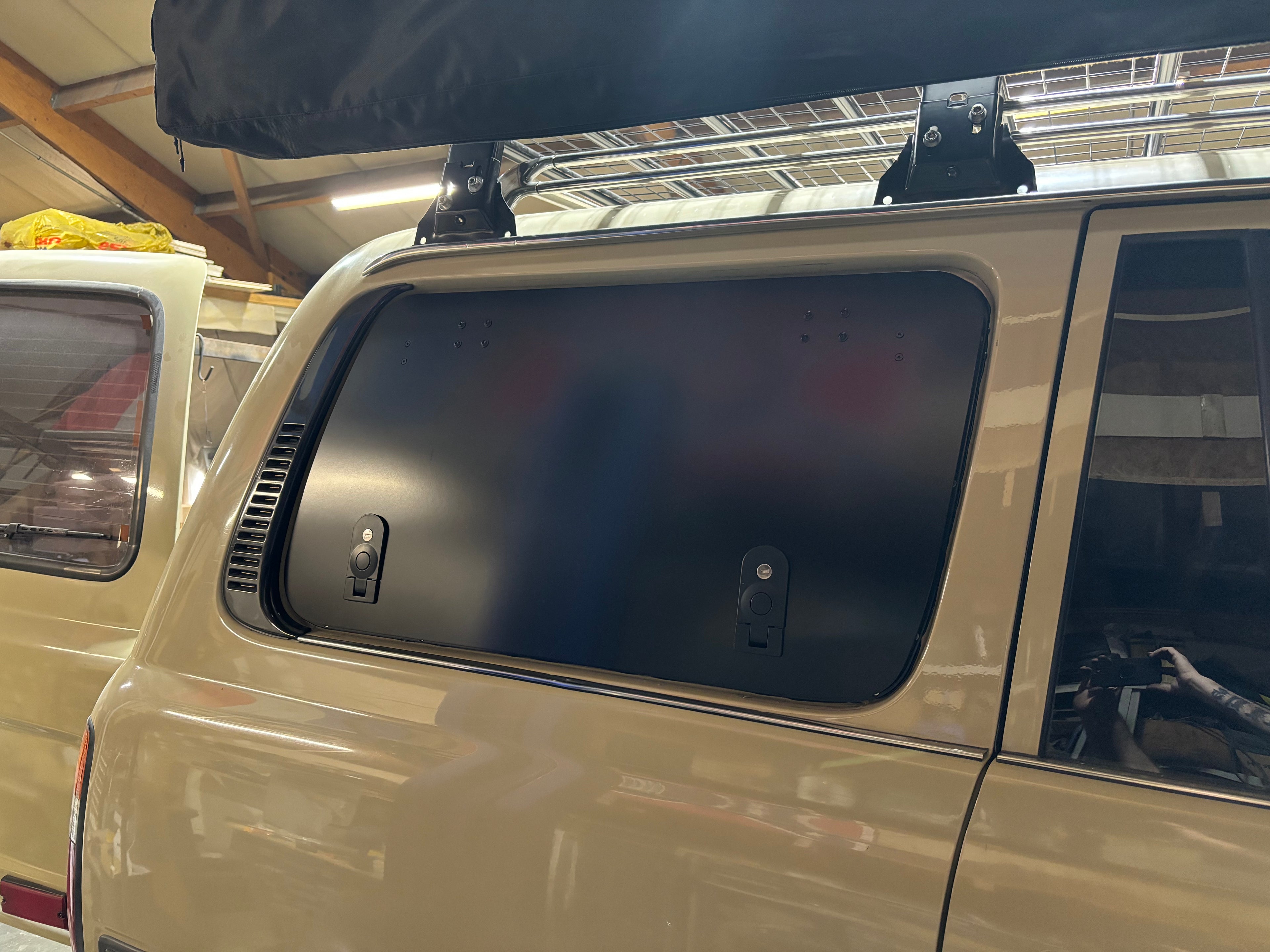 gullwing windows TOYOTA HDJ80